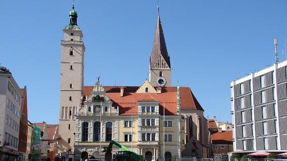 Name:  altes-rathaus_580x325.jpg
Hits: 226
Gre:  34,2 KB