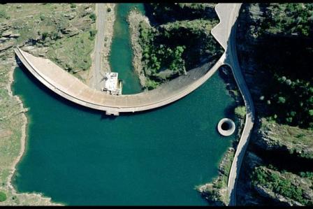 Name:  Monticello-Dam.jpg
Hits: 4272
Gre:  27,3 KB
