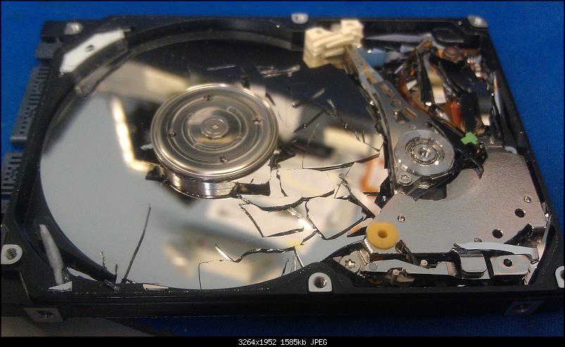 Klicke auf die Grafik fr eine grere Ansicht 

Name:	31188_shattered-platters1.jpg 
Hits:	944 
Gre:	1,55 MB 
ID:	8068