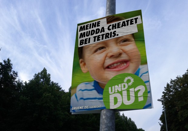 Name:  01_deine_mudda_wahlplakate_b90_diegruenen-620x432.jpg
Hits: 1357
Gre:  58,3 KB